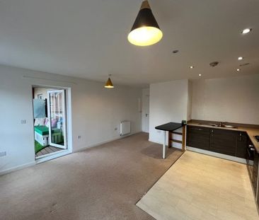 Ifield Crawley 1 bedroom flat to rent - Photo 3