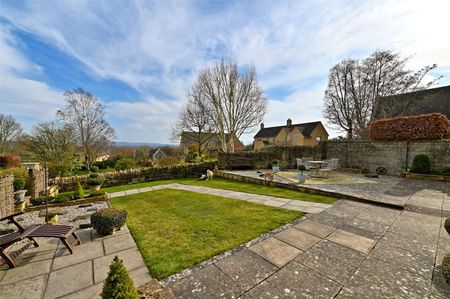 Superb Grade II listed cottage in Bourton-on-the-Hill. - Photo 5