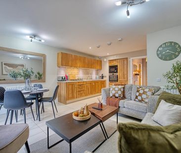 2 Bed Terraced House, Elmfoot Grove, G5 - Photo 2