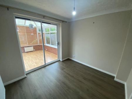 3 bedroom detached house to rent - Photo 5
