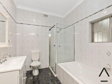50 Thomas Street, Lewisham NSW 2049 - House For Rent | Domain - Photo 4