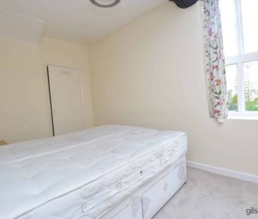 The Close, Norwich - Photo 3