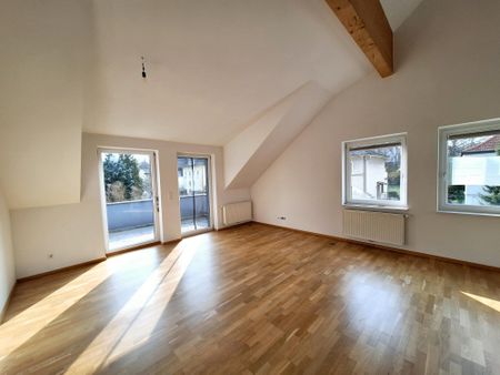 Sonnige 4-Zimmer Wohnung in der Sophiengutstraße 31 / Froschberg - Photo 2