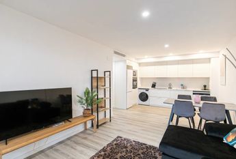 Carrer de la Mar Egea, Badalona, Catalonia 08918