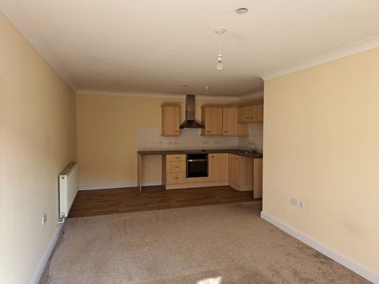 2 bedroom flat to rent - Photo 1
