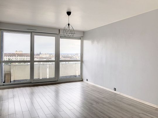 Appartement à louer - REIMS -PLACE LUTON - Photo 1