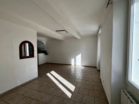 Location Maison 3 pièces 81m² - Photo 5