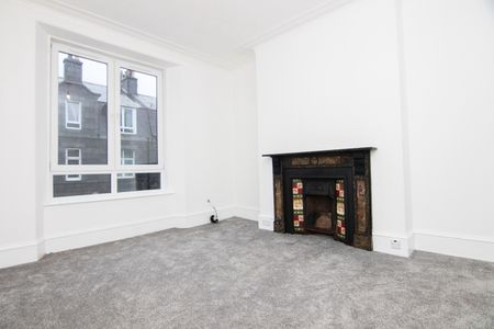 2 Bed Flat, Elmbank Road, AB24 - Photo 2