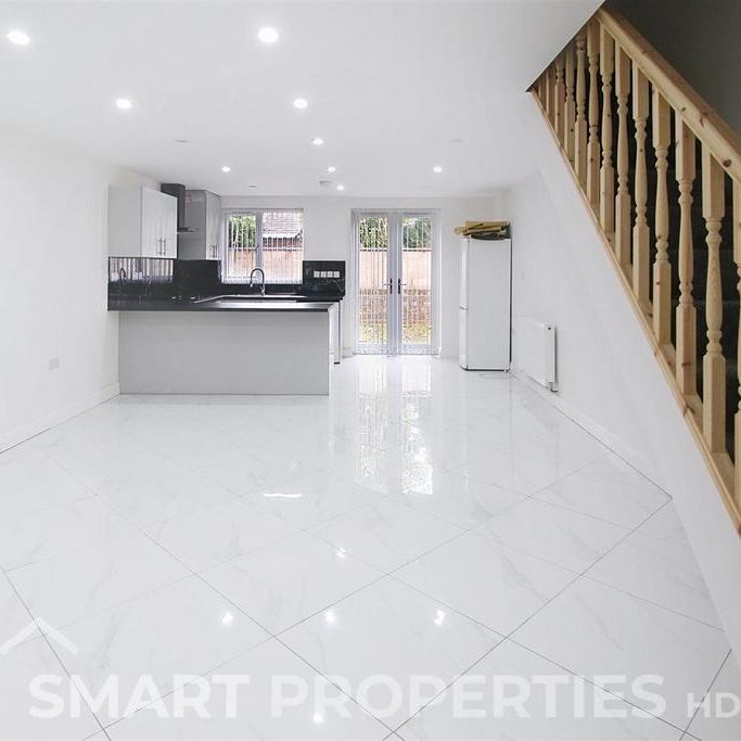 3 bedroom house to rent - Photo 1