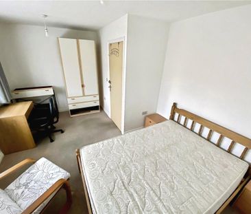4 bedroom terraced house to rent - Photo 1
