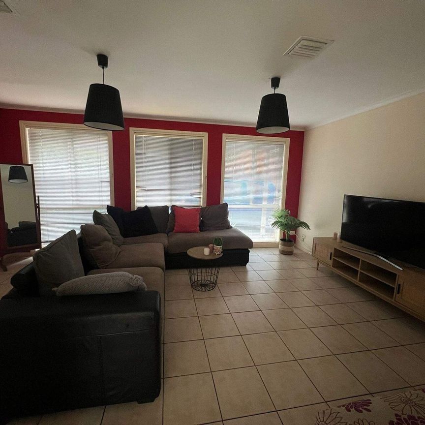 West Footscray - Photo 1