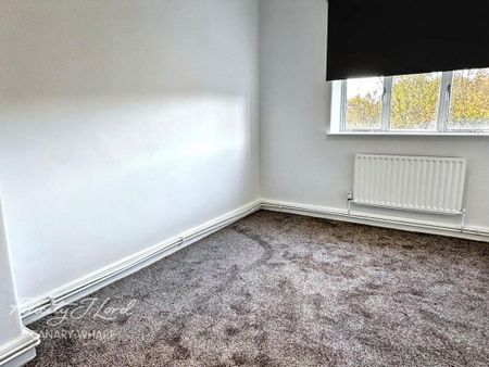 3 bedroom apartment to rent - Photo 4