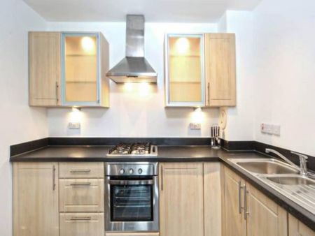 2 bedroom flat to rent - Photo 5