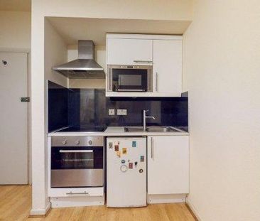 Studio to rent - Photo 2