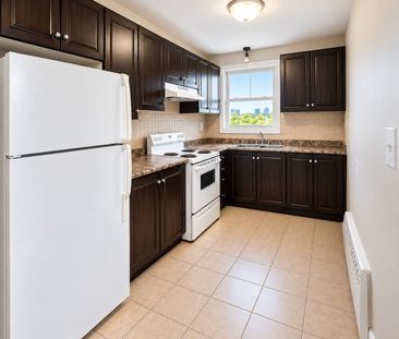 For Lease - 139 WESTCHESTER Crescent Unit# 1, St. Catharines, Ontario - Photo 2