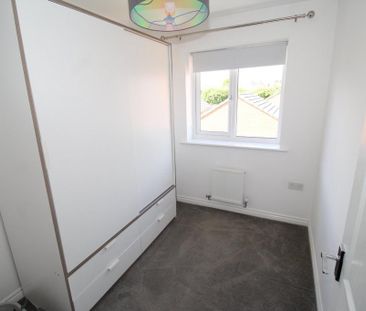 4 bedroom detached house to rent - Photo 5