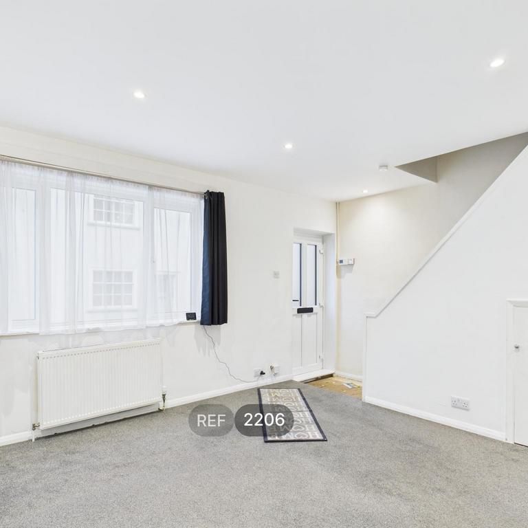 3 bedroom property to rent - Photo 1