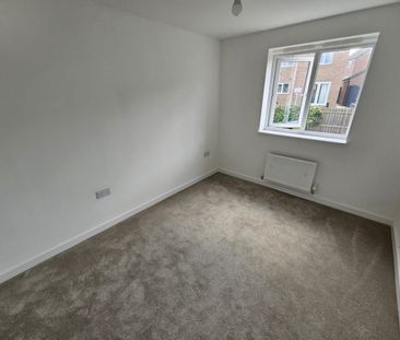 3 bed Detached - To Let - Photo 3