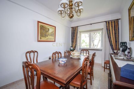 Venteira, Lisbon - Photo 2