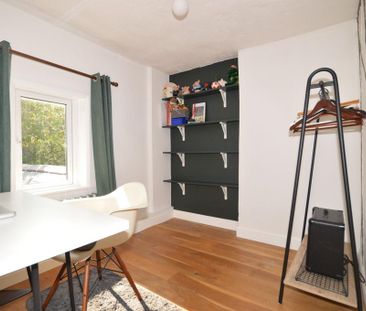 2 bedroom cottage to rent - Photo 2