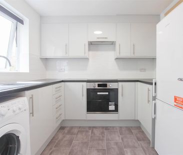 Long Horse Croft, Saffron Walden - Photo 1