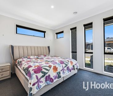 Spacious Family Home with Two Living Areas & Solar Panels � Prime C... - Photo 3