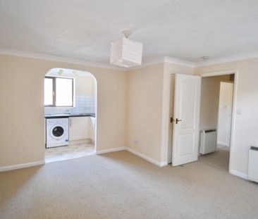 1 bed Apartment - To Let - Photo 1