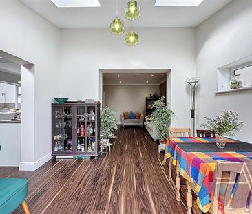 2 bedroom semi-detached house to rent - Photo 6