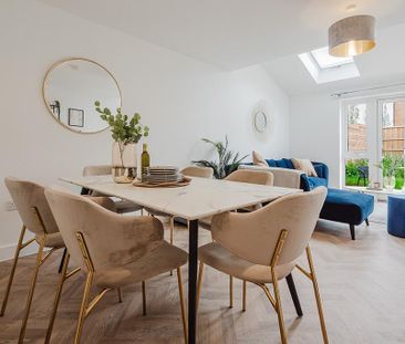 4 bedroom semi-detached house to rent - Photo 3