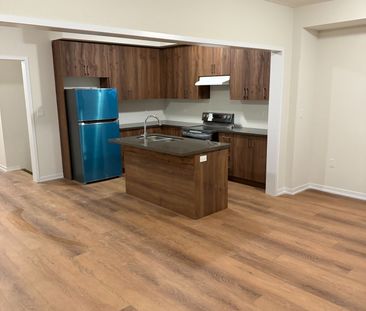 For Lease - 2100 Cayenne Street, Oshawa, Ontario - Photo 6