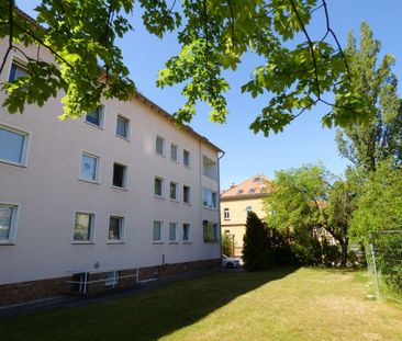 IDEAL FÜR SINGLES! Schöne 2-Raum Whg. mit Einbauküche, Bad mit Ober... - Foto 1