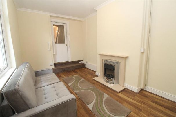 4 bedroom house to rent - Photo 1