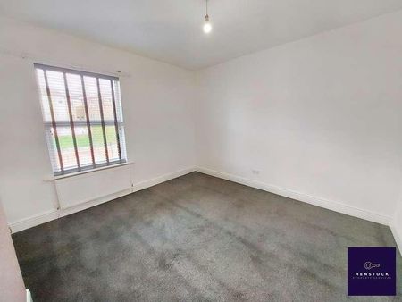 Grimshaw Lane, Middleton, Manchester, M24 - Photo 4