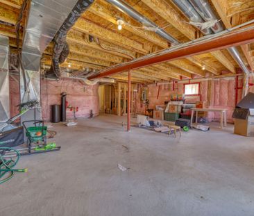 For Lease - 76 Thomas Phillips Drive, Aurora, Ontario - Photo 4