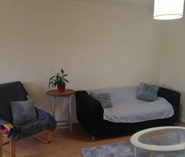 Room in a Shared Flat, Saturn Grove, M6 - Photo 1