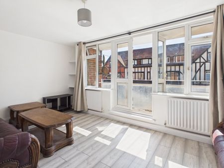 Packhorse Road, Gerrards Cross, Buckinghamshire,SL9 - Photo 2