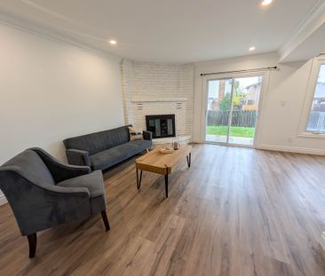 Fully Detached 6 Bedroom Home in Thorold! - Photo 2