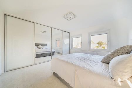 3 bedroom detached house to rent - Photo 4