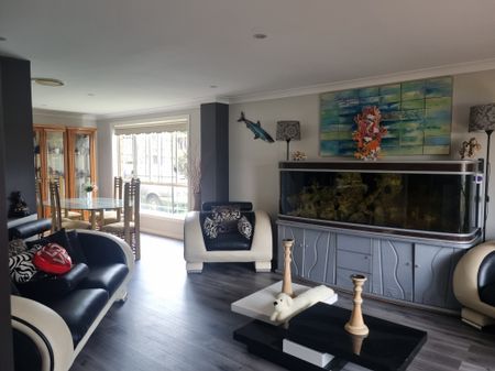 Rouse Hill - Photo 2