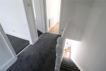 3 bedroom terraced house to rent - Photo 4