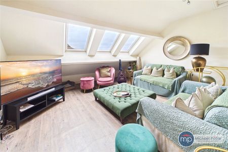 2 bed house to rent in High Street, Staithes, TS13 - Photo 2