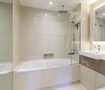 Leman Street, Aldgate, E1 - Photo 1