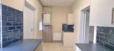 2 bedroom terraced house to rent - Photo 5