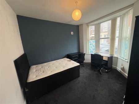 4 bedroom house share to rent - Photo 4