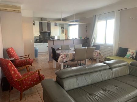 Location Villa 5 pièces 140 m2 à Perpignan - Photo 2