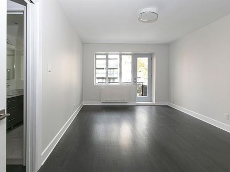 4851 Ch. de la Côte St Luc - Photo 2