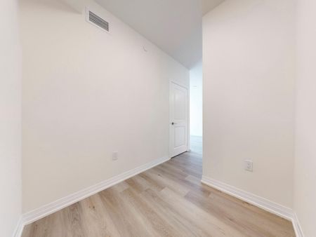 For Lease - 15 Watergarden Drive Unit# 307, Mississauga, Ontario - Photo 2
