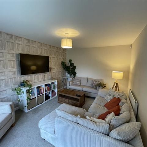 5 bedroom detached house to rent - Photo 1