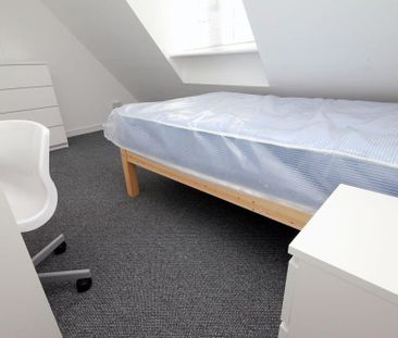 5 bedroom terraced house to rent - Photo 2