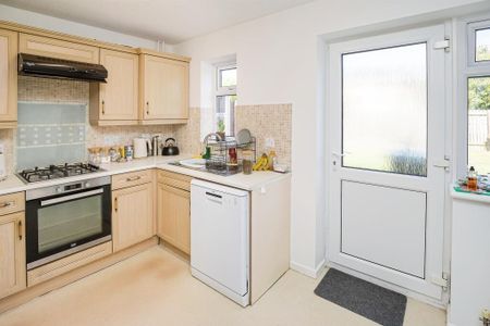 Anglesey Close - Photo 5